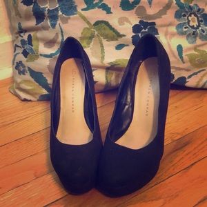 Lauren Conrad Black Pump Heels